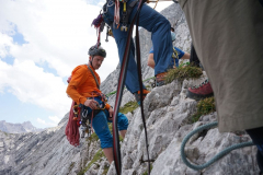 Prüfungsvorbereitungen der Bergwacht München an der Alpspitze